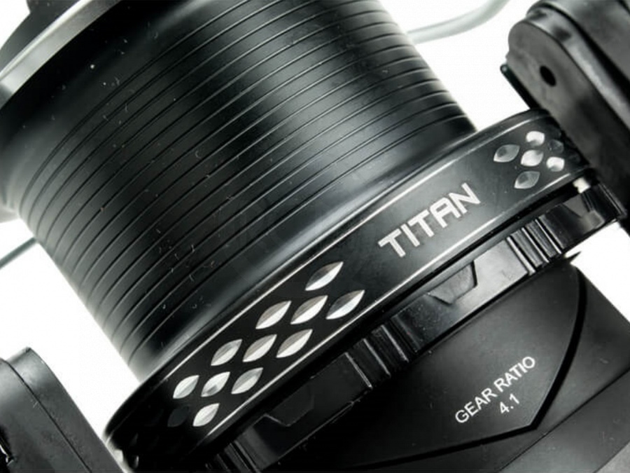 TICA Naviják Titan 8000 