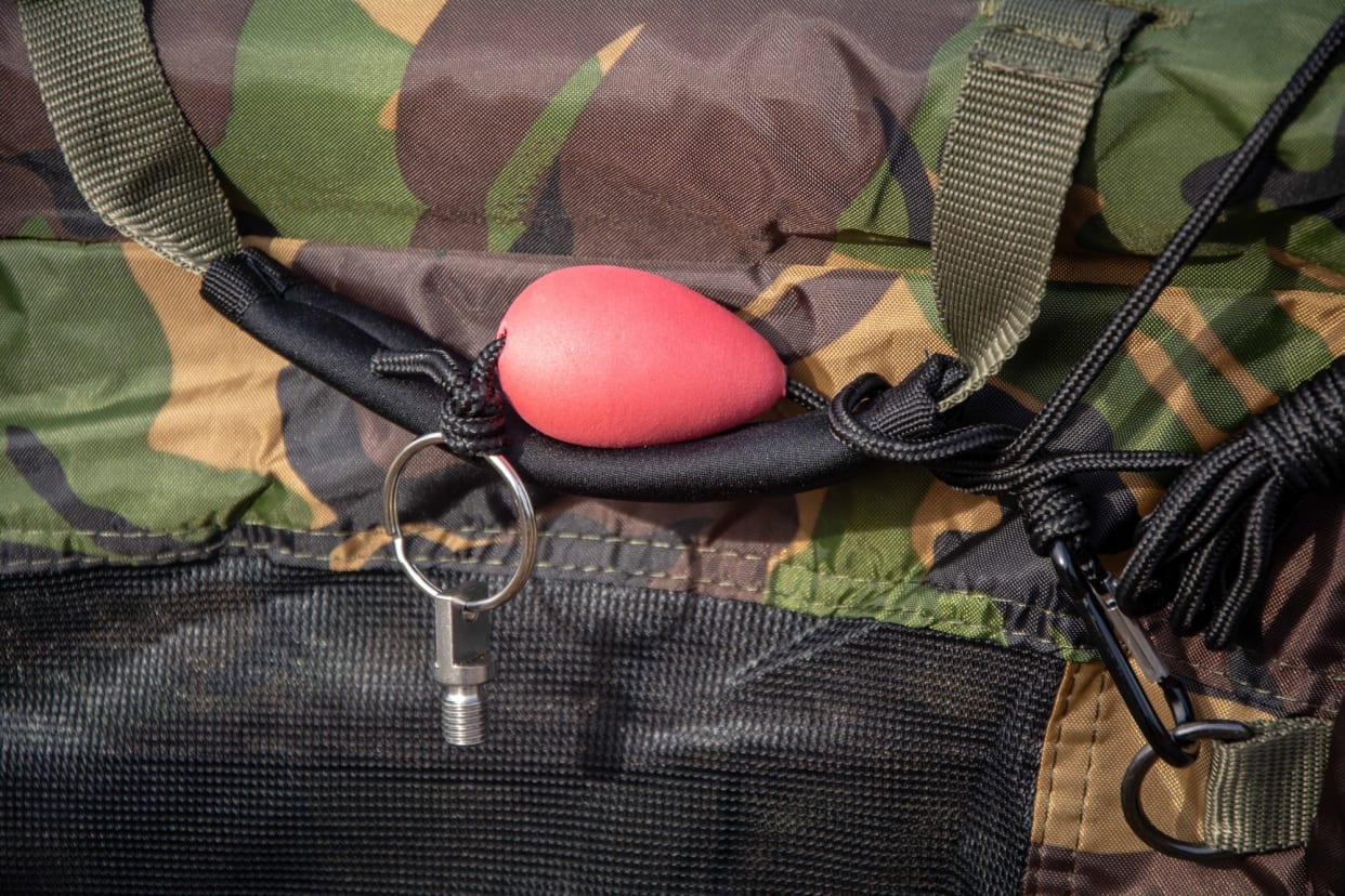 GIANTS FISHING Vážící sak plovoucí Weigh Sling Floating Luxury Camo XL