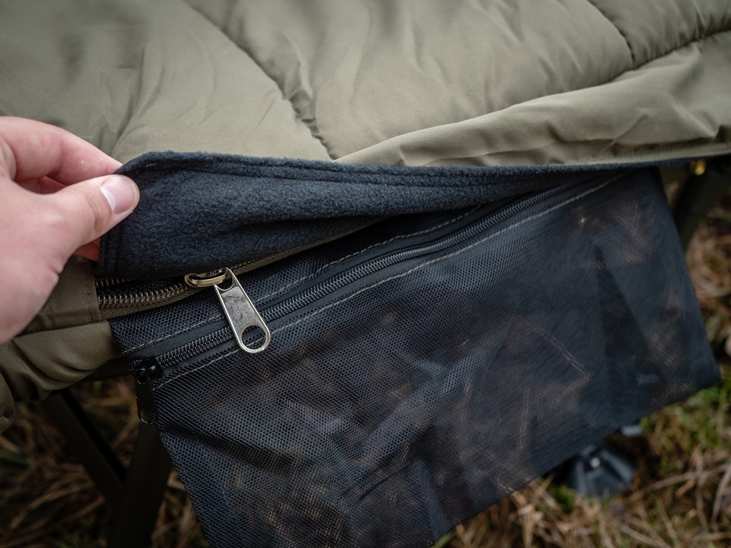 GIANTS FISHING SPACÍ PYTEL 5 SEASON EXTREME PLUS SLEEPING BAG