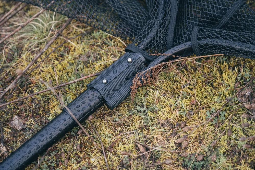 Giants fishing Podběrák Deluxe Landing Net Rubber Medium 70x60cm (2x rukojeť)